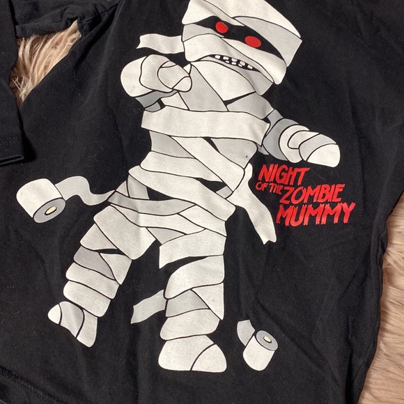 Zombie Mummy Long Sleeve - Picture 2 of 3